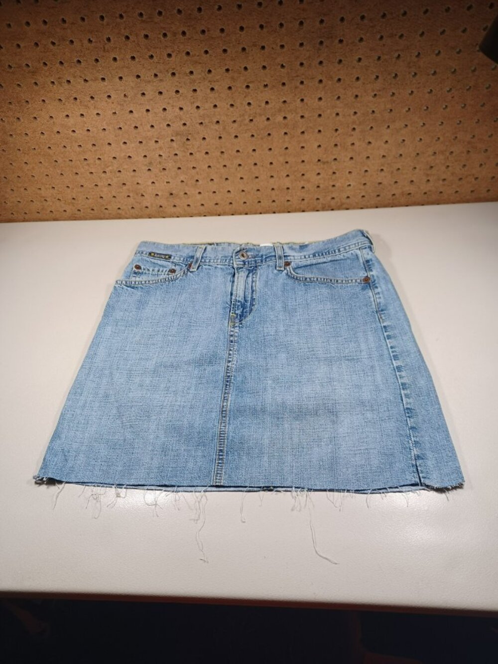 Vintage Y2K Lucky Brand womens medium wash frayed mini jean skirt 8 USA